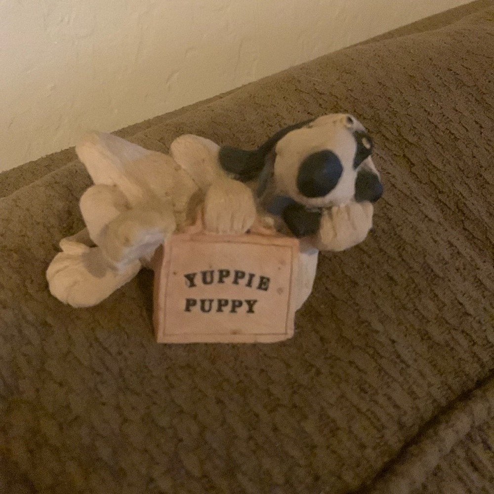 Frumps signed piece dog “yuppie puppy” figurine vintage 90s